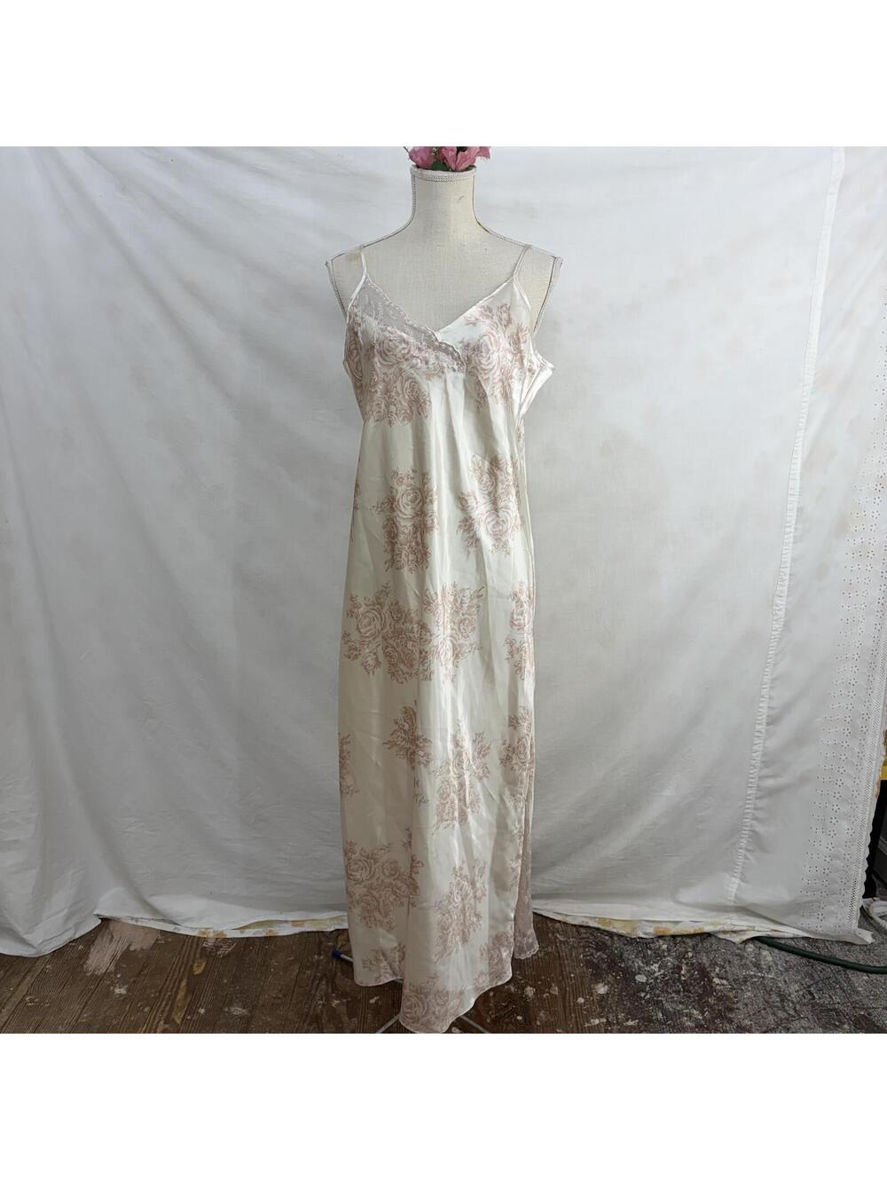 Romantic Dusty pink & cream Floral satin lace gown vintage Y2K sz large
